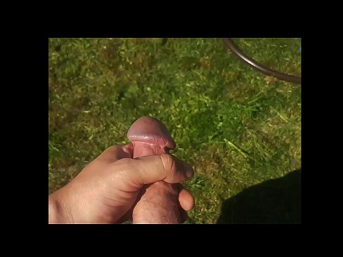 ❤️ Hottie sħun gets pussy roża tagħha fucked u cums bi squirt fi ġnien tas-sajf Porno fil-porn mt.pinkporno.ru ❤