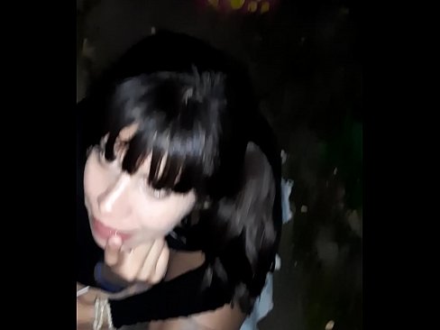 ❤️ Fit-triq pene minfuħ bi skambju għal kandju Porno fil-porn mt.pinkporno.ru ❤